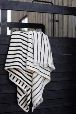 Tell Me More Juno bath towel 100x180 cm, Black