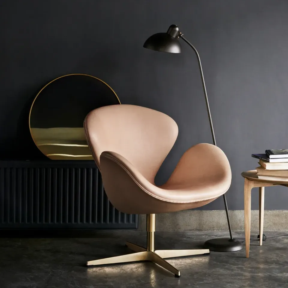 Clearance Fritz Hansen Kaiser Idell 6556-F Luxus floor lamp, Matte Black