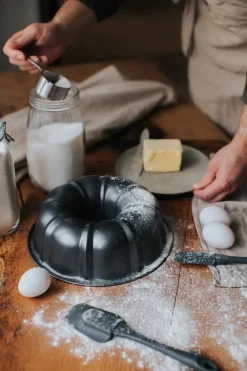 Cookie/Biscuit Cutters & Cake Tins^Dorre Karabo Bundt cake tin 25.5 cm, Grey-black GreyBlack