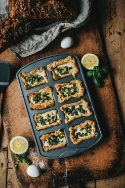 New Dorre Karabo mini bread tin, 8 molds, 39.4x25.4x4 cm Grey