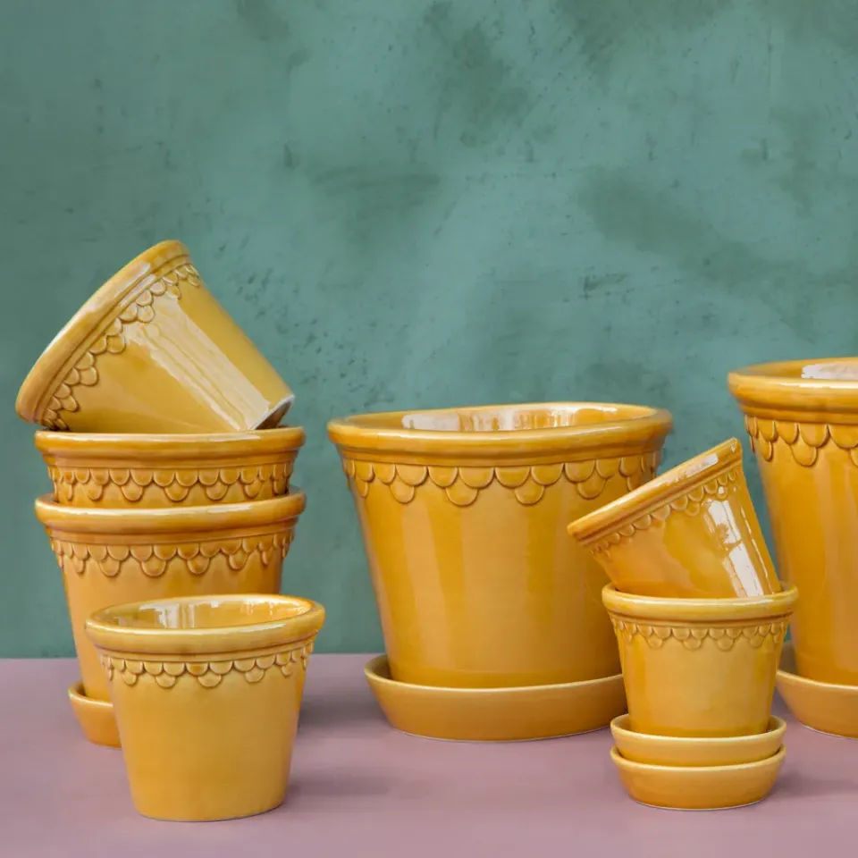 Flower Pots^Bergs Potter Københavner flower pot glazed Ø16 cm, Yellow