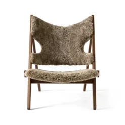 Armchairs & Footstools^Audo Copenhagen Knitting lounge chair, Sheepskin sahara, walnut legs Brown