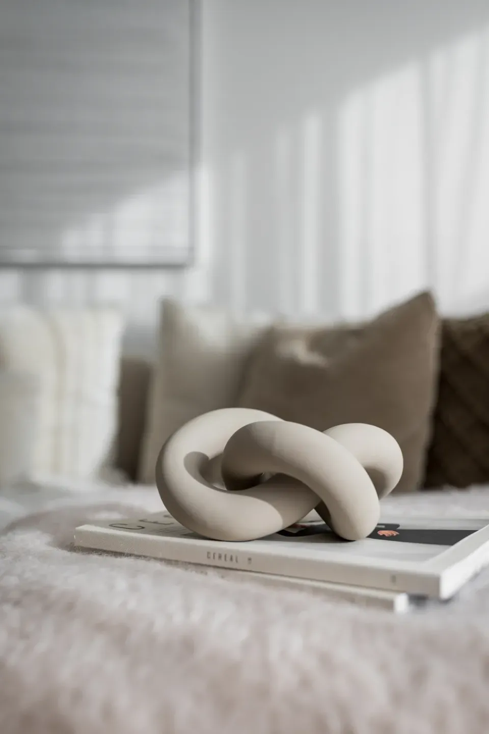 Hot Cooee Design Knot Table large decoration, sand Beige