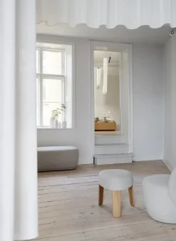 Sitting Poufs^Blomus Kuon ottoman Ø48x45 cm, Boucla Beige
