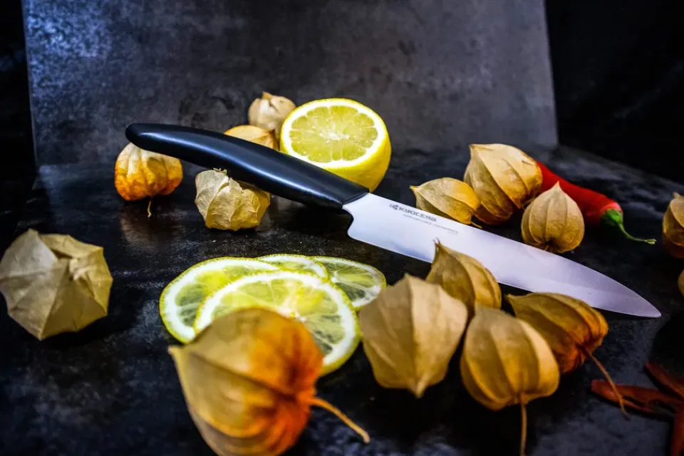 Ceramic Knives|Japanese Knives^Kyocera FK ceramic vegetable knife , 13 cm WhiteBlack
