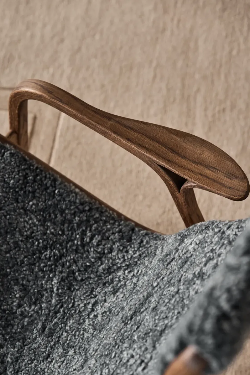 Online Swedese Lamino armchair and footstool oak/sheepskin Special Edition, Rubio Monocoat Chocolate-Charcoal Grey