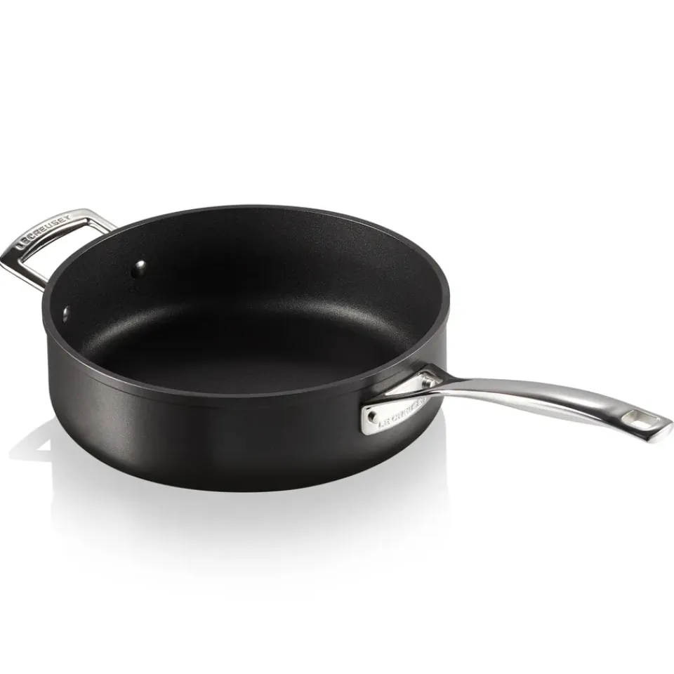 Saucier & Sauté Pans^Le Creuset aluminum sauce pan, 26 cm Black