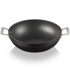 New Le Creuset aluminum wok, 32 cm Black