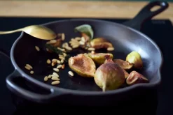 Cast Iron Pans^Le Creuset Signature deep frying pan Ø26 cm, Matte Black