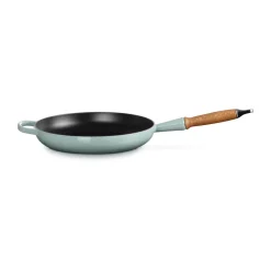 Outlet Le Creuset Signature frying pan wooden handle 28 cm, Sea Salt Blue