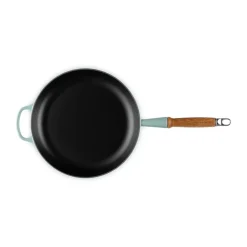 Outlet Le Creuset Signature frying pan wooden handle 28 cm, Sea Salt Blue