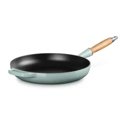 Outlet Le Creuset Signature frying pan wooden handle 28 cm, Sea Salt Blue
