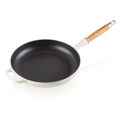 New Le Creuset Signature frying pan wooden handle 28 cm, Meringue White