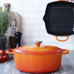 Cast Iron Casserole Pots^Le Creuset Signature oval casserole 4.1 l, Volcanic Orange