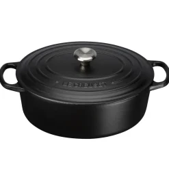 Cast Iron Casserole Pots^Le Creuset Signature oval casserole 4.1 l, Matte Black