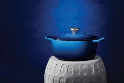Cast Iron Casserole Pots^Le Creuset Signature round casserole 6.7 l, Azure Blue
