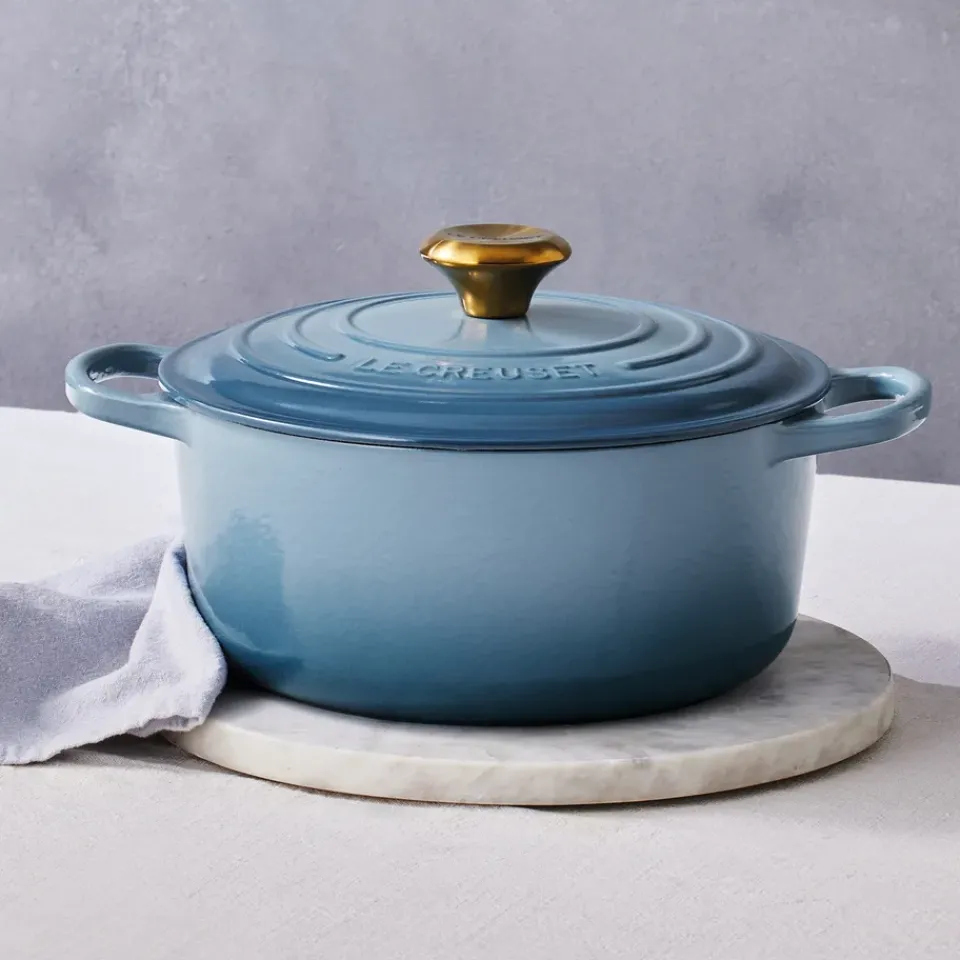 Outlet Le Creuset Signature round casserole 4.2 l, Chambray Blue