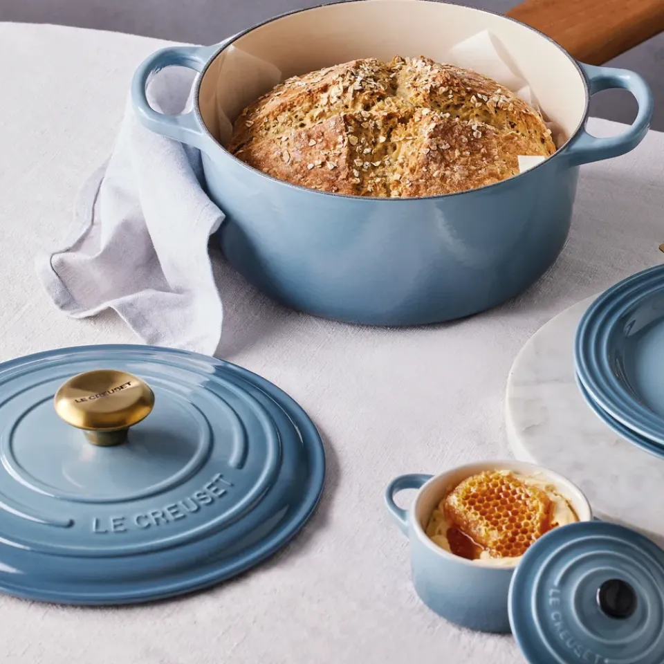 Outlet Le Creuset Signature round casserole 4.2 l, Chambray Blue