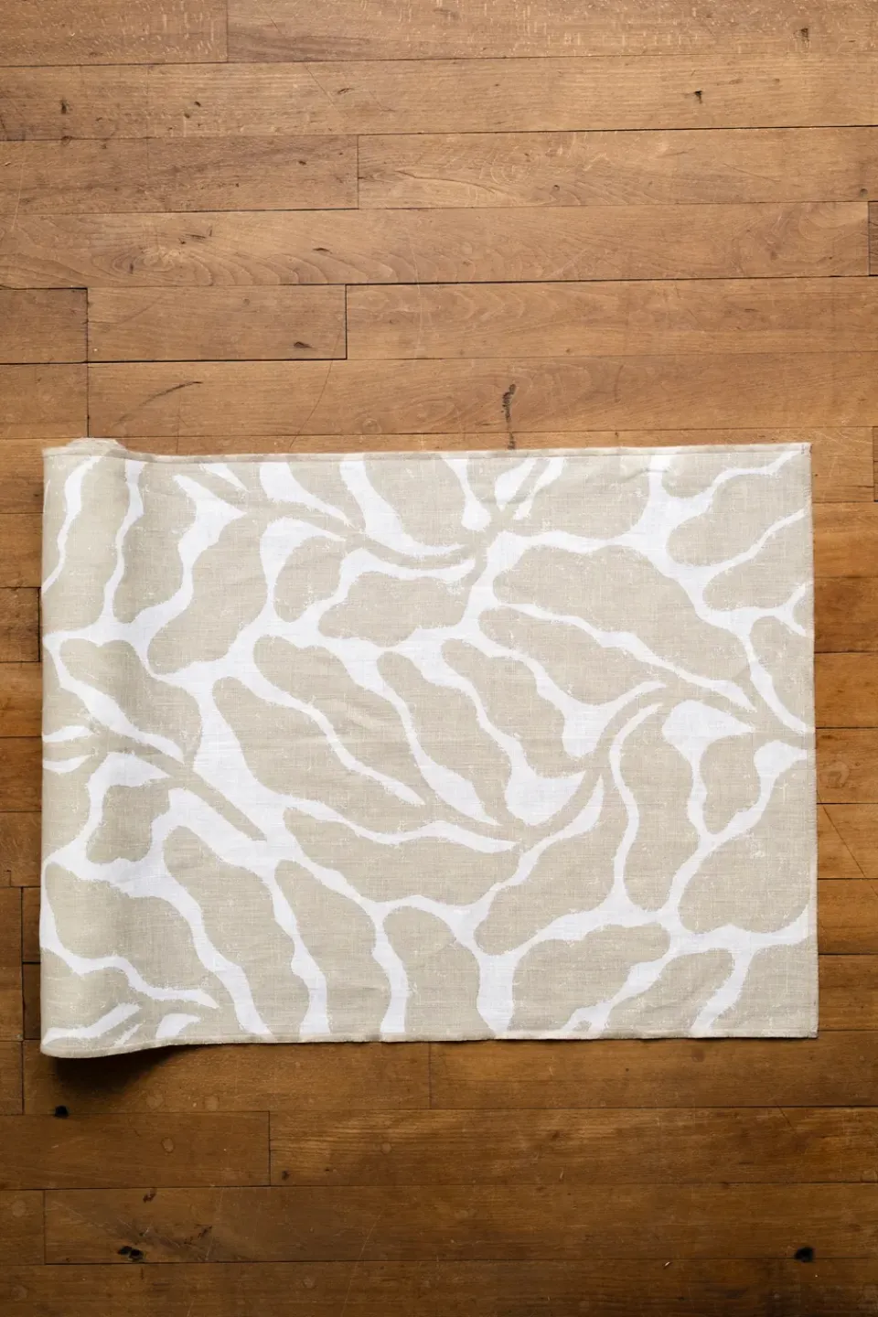Online Fine Little Day Leaves runner 45x180 cm, Sand Beige