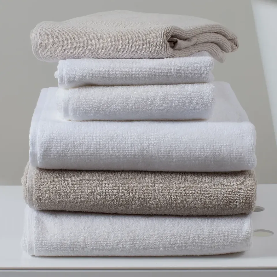 Bath Sheets|Towels^Himla Lina towel mother of pearl, 70x140 cm Beige