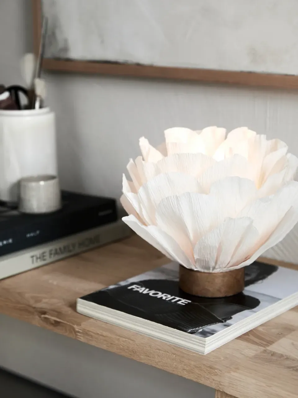 Clearance Watt & Veke Lisa table lamp, White
