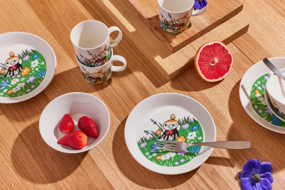 Clearance Moomin Arabia Little My and meadow Moomin mug, White- Multi