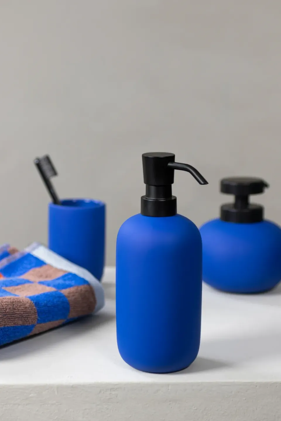 Soap Dispensers & Dishes^Mette Ditmer Lotus soap dispenser high, Cobalt Blue