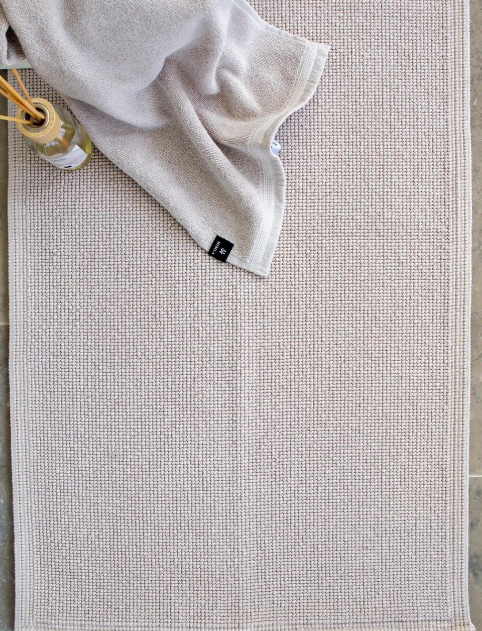 New Himla Love bath mat 50x80 cm, Mother of pearl Grey
