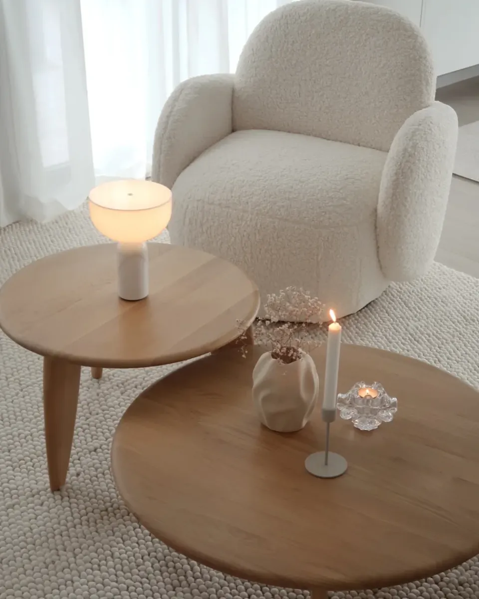 Coffee Tables^1898 Lyckeby coffee table Ø80x29 cm, Natural lacquered oak Brown