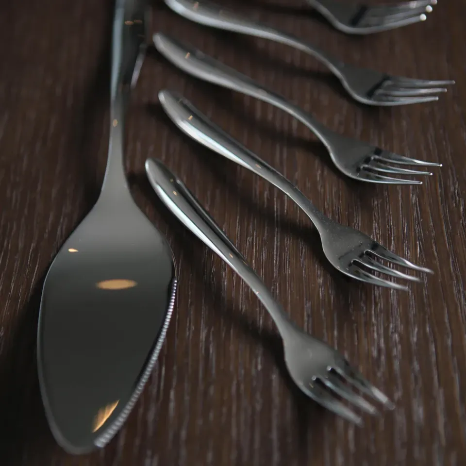 Hot Hardanger Bestikk Lykke cake set 7 pcs, stainless steel Silver-coloured