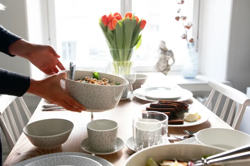 Serving Bowls^Arabia Mainio Sarastus bowl Ø23 cm, Black-white BlackWhite