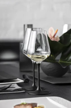 Wine Glasses^Villeroy & Boch Manufacture Rock white wine glass 38 cl 4-pack, Clear-black BlackTransparent