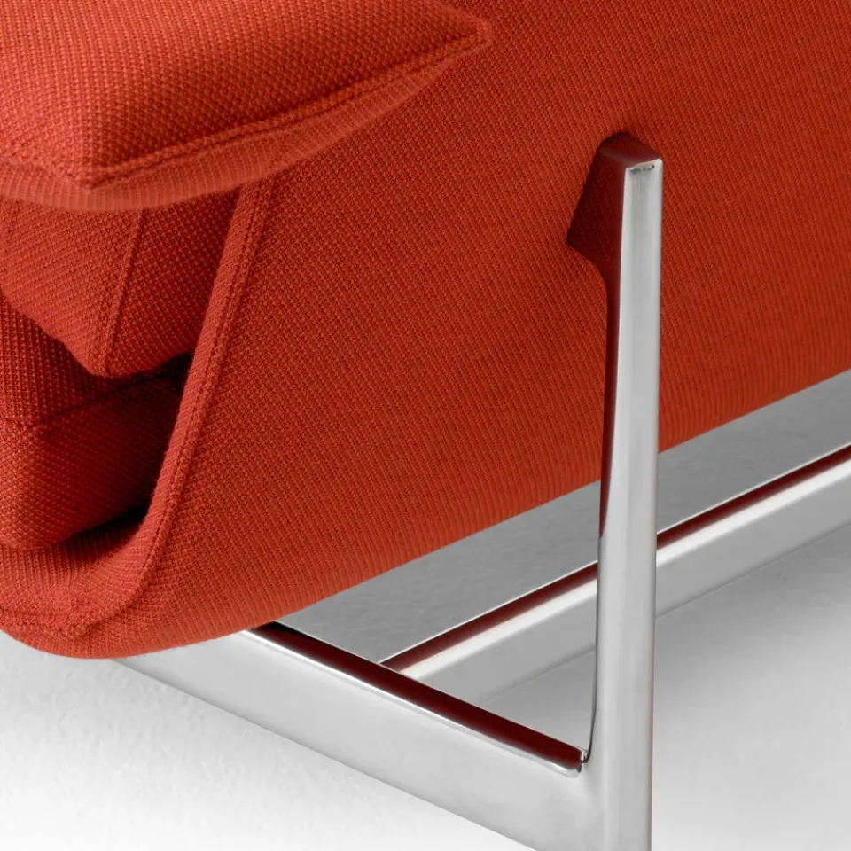 Clearance &Tradition Meantime AV31 3-seater sofa, Pol. aluminium-Fiord 0571 Red