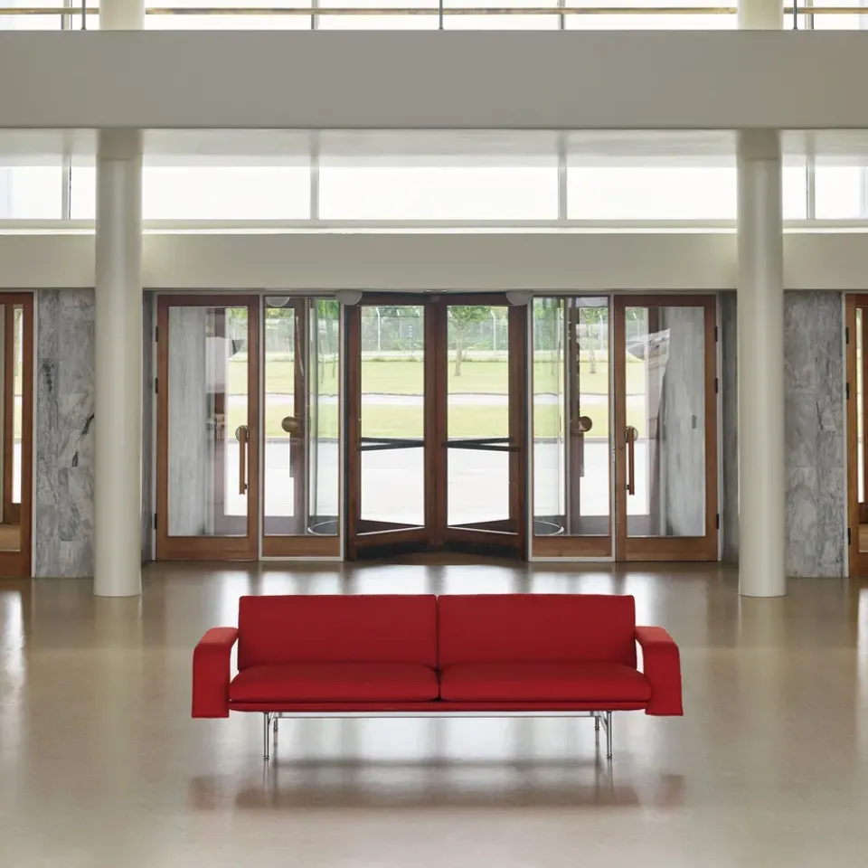 Clearance &Tradition Meantime AV31 3-seater sofa, Pol. aluminium-Fiord 0571 Red