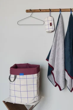Mette Ditmer Mesh laundry basket Ø40x50 cm, Cobalt-sand BeigeRed