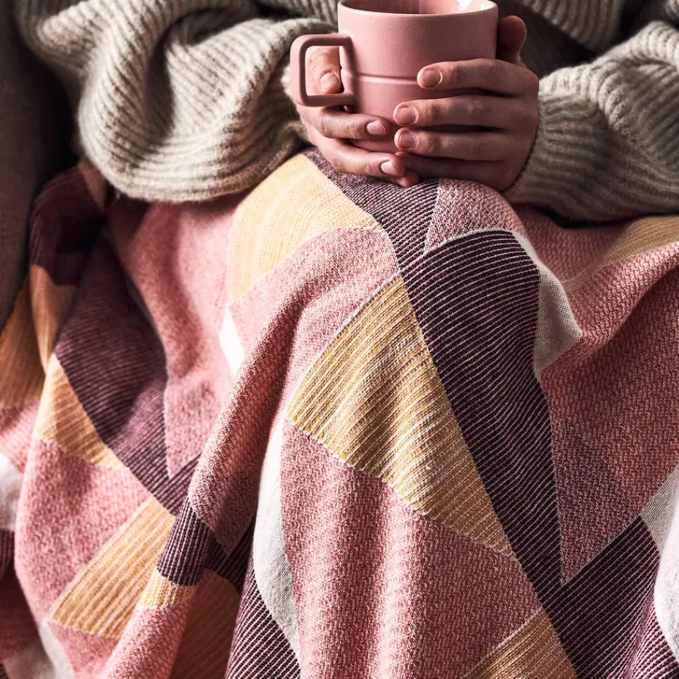 Cotton Blankets & Throws^NJRD Metric cotton throw, pink Multi