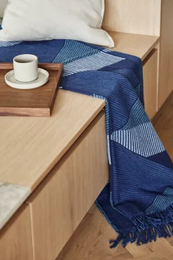 Cotton Blankets & Throws^NJRD Metric focus No. 3 cotton blankets 130x185 cm, Blue