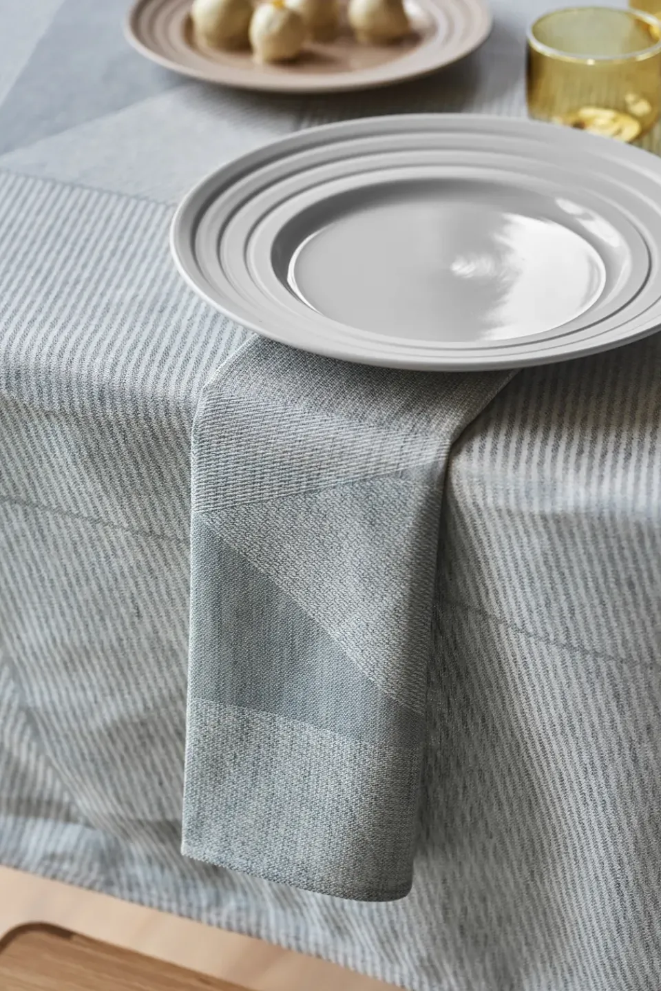Linen & Cotton Napkins^NJRD Metric napkin 47x47 cm 4-pack, Blue-white BlueWhite
