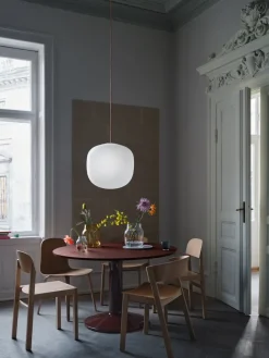 New Muuto Midst pedestal table, Dark linoleum-dark , Ø120 cm Red