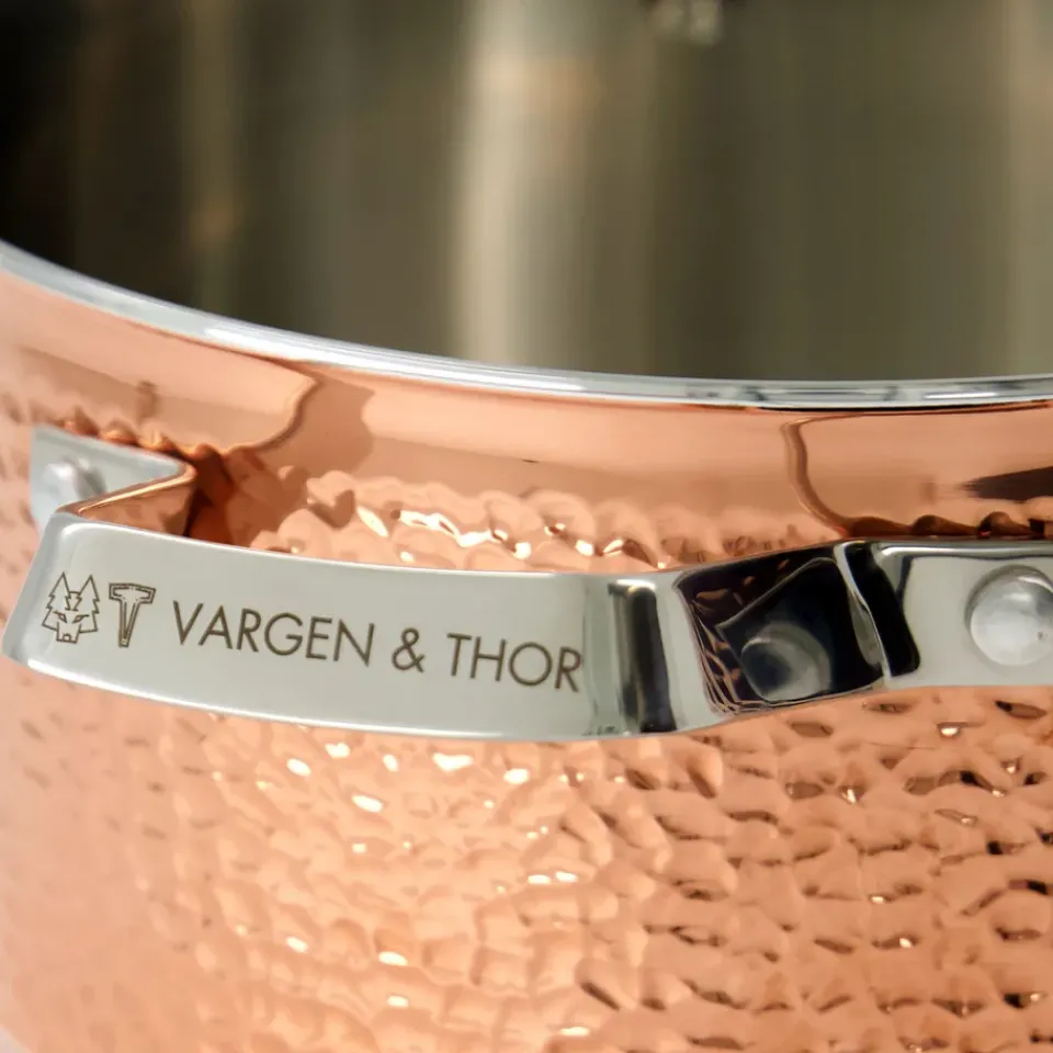 Cooking Pots & Casserole Dishes^Vargen & Thor Mjölner hammered copper casserole dish with lid, Miranda. 4 L Gold-colouredSilver-coloured
