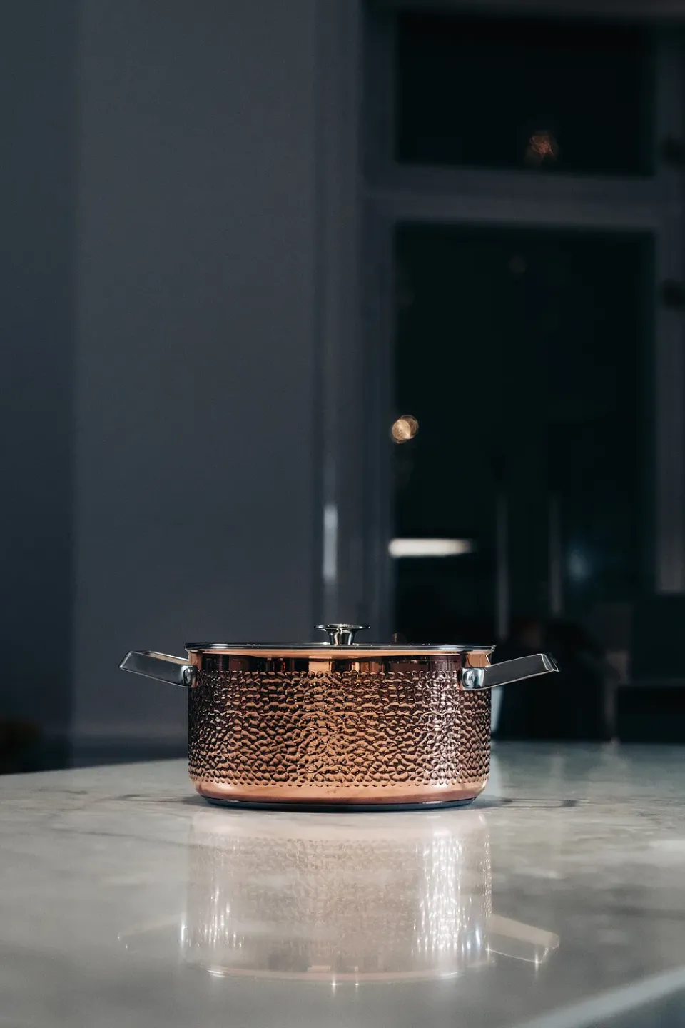 Cooking Pots & Casserole Dishes^Vargen & Thor Mjölner hammered copper casserole dish with lid, Miranda. 4 L Gold-colouredSilver-coloured