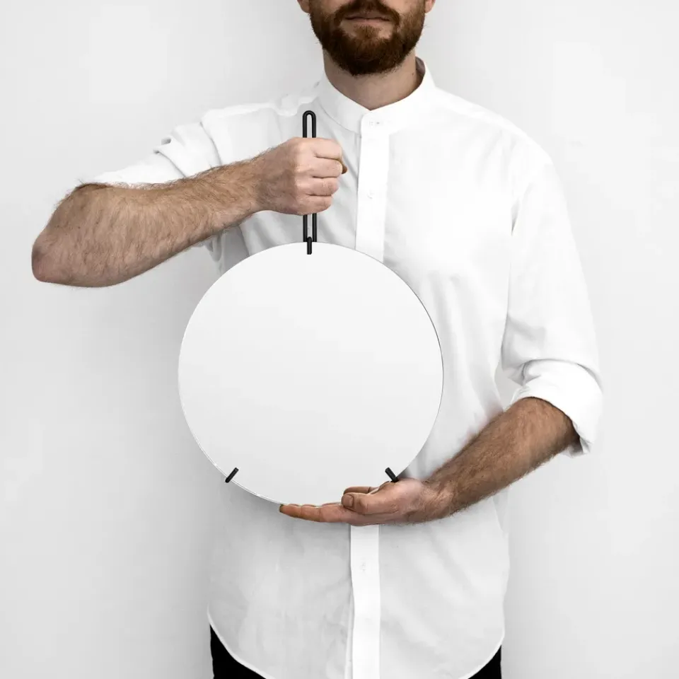 Round Mirrors^MOEBE Wall mirror Ø 30 cm, Black