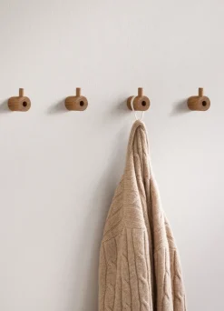 Clothes Hooks & Hangers|Clothes Hooks & Hangers^MOEBE wooden wall hook, Oak Brown