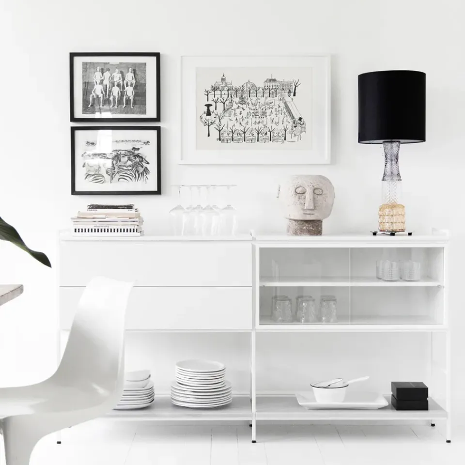 New Zweed Molto Medium side table, , 2 sections with display case White