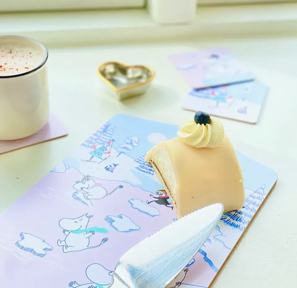 Clearance Opto Design Moomin cutting board winter 2022 20x30 cm, Blue-white-pink BlueWhitePink