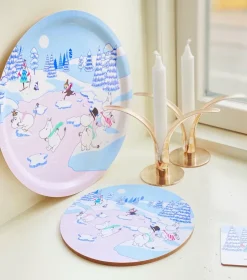 Trivets^Opto Design Moomin trivet winter 2022 Ø21 cm, Blue-white-pink BlueWhitePink