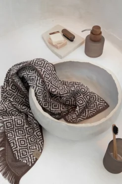 Bath Sheets^Mette Ditmer Morocco towel 70x135 cm, Chocolate-off-white Brown