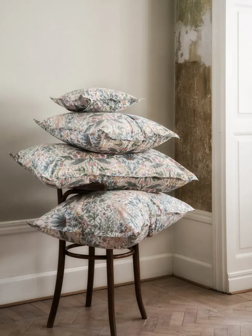 Clearance Mille Notti Morris & Co. Strawberry Thief Pillowcase, , 50x60 cm Green