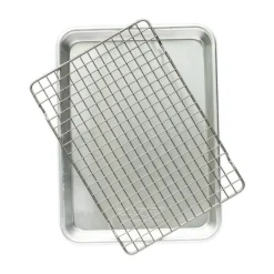 Other Kitchen Utensils^Nordic Ware Naturals quarter sheet baking pan with rack, Silver Silver-coloured