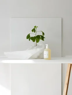 Soaps & Creams^Tangent Neroli hand soap, 350 ml White